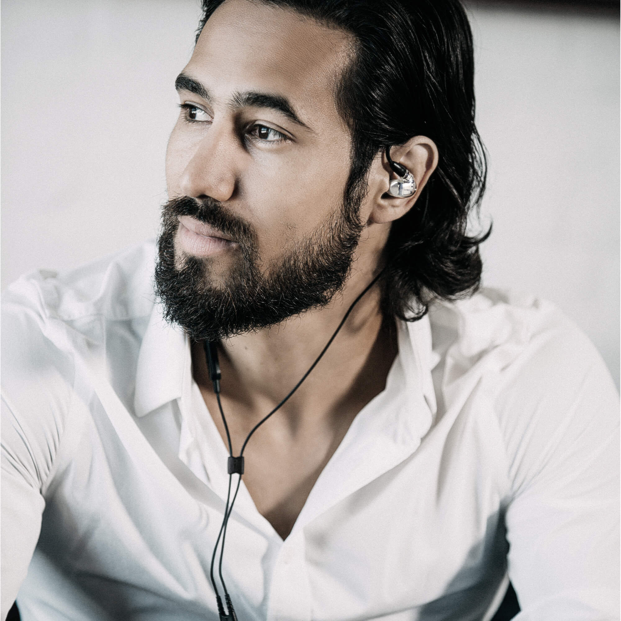 AONIC 5 - Sound Isolating™ Earphones - Shure USA