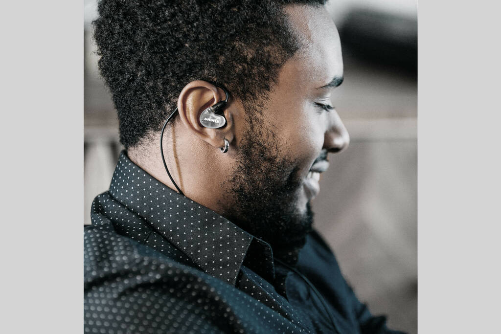 AONIC 4 - Sound Isolating™ Earphones - Shure USA