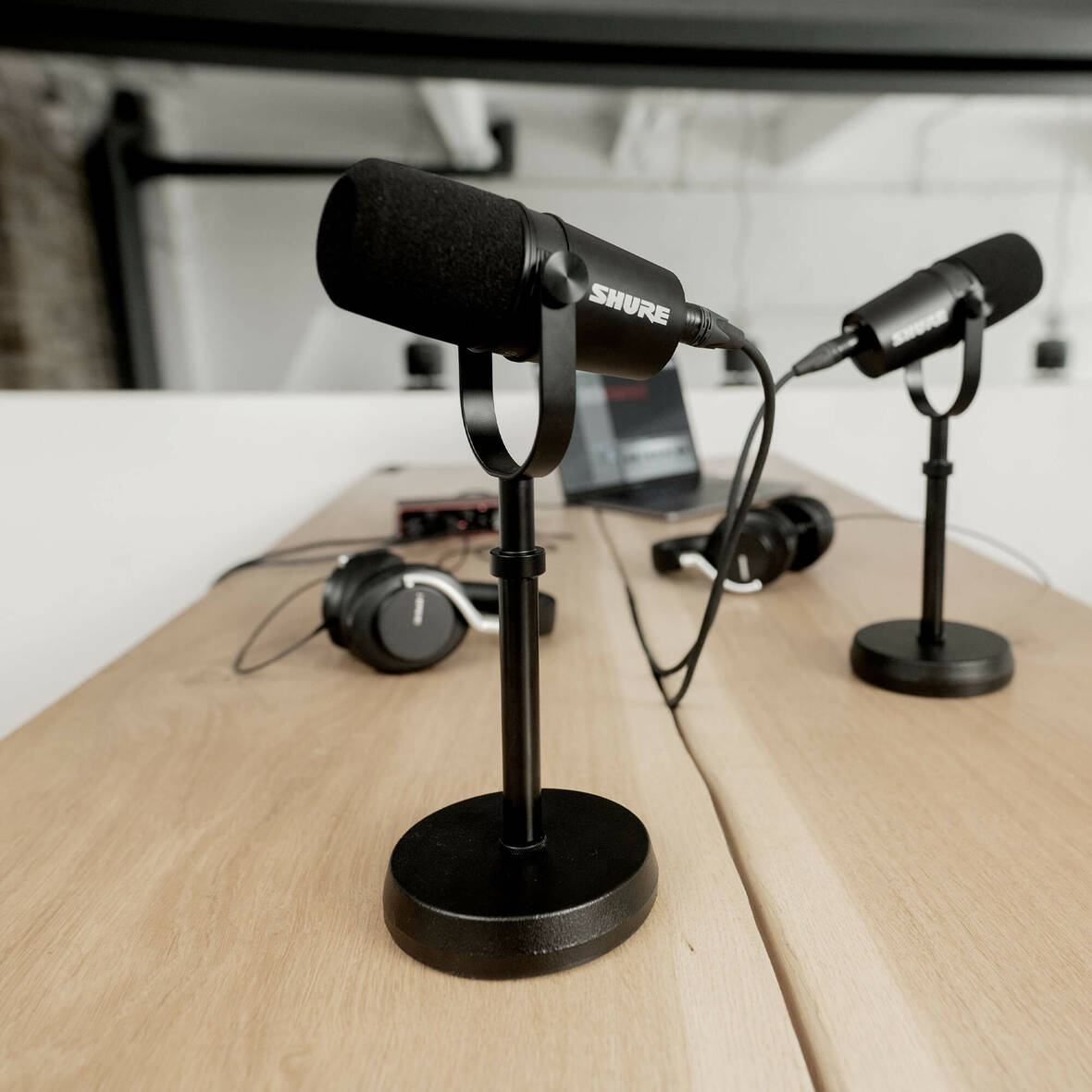 MV7X - XLR Podcast Microphone - Shure Middle East and Africa