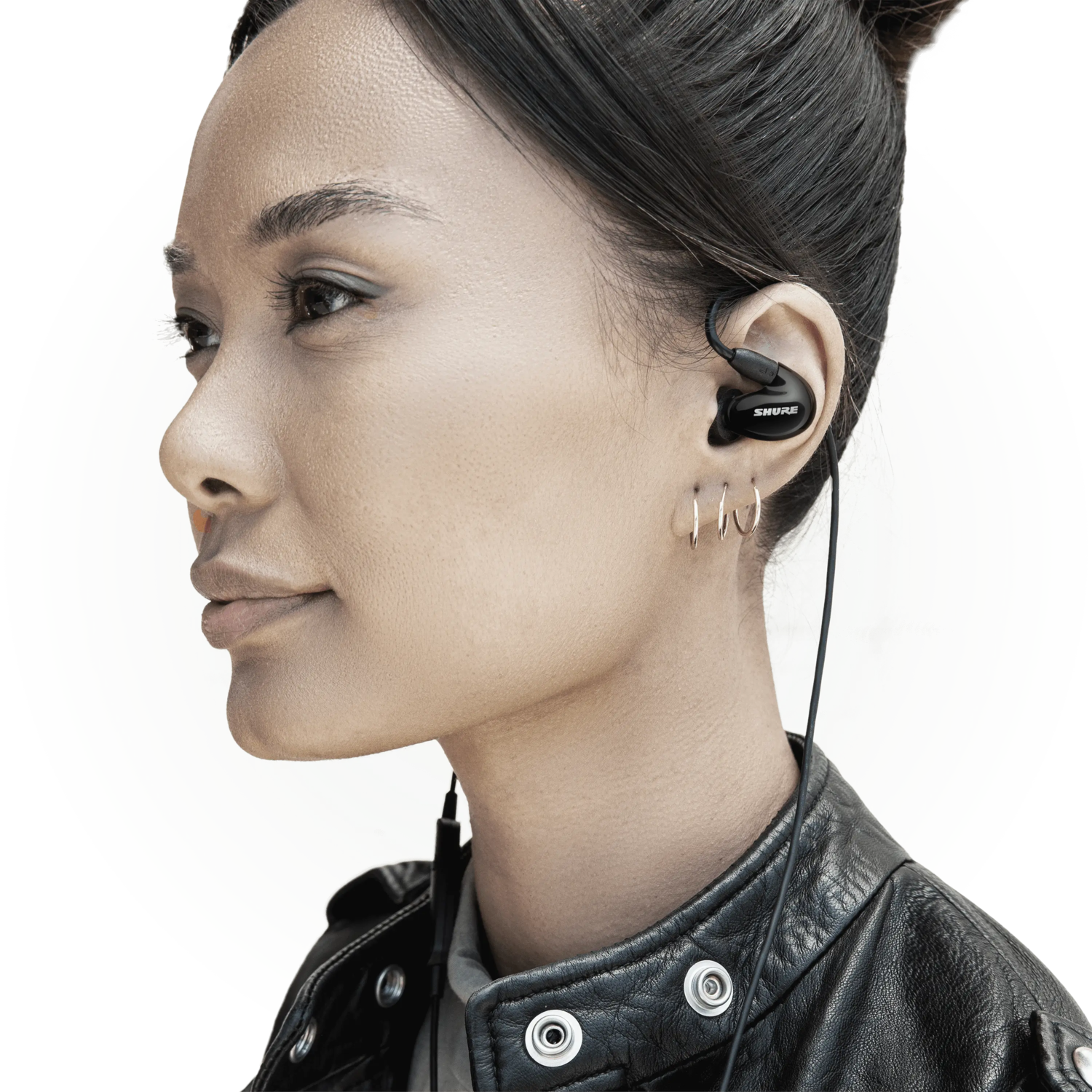 SE846 - Sound Isolating™ Earphones - Shure USA