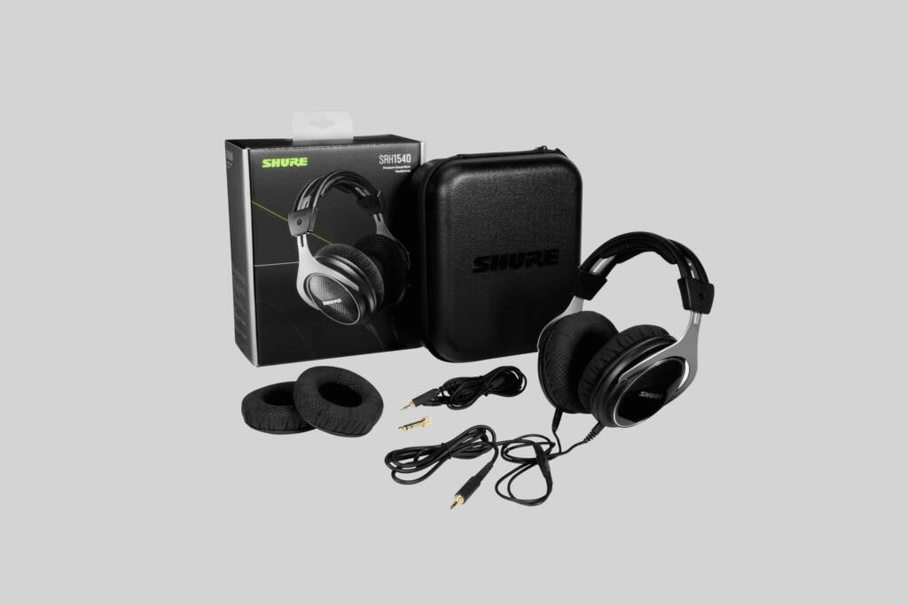 SRH1540 - Premium Closed-Back Headphones - Shure Asia Pacific