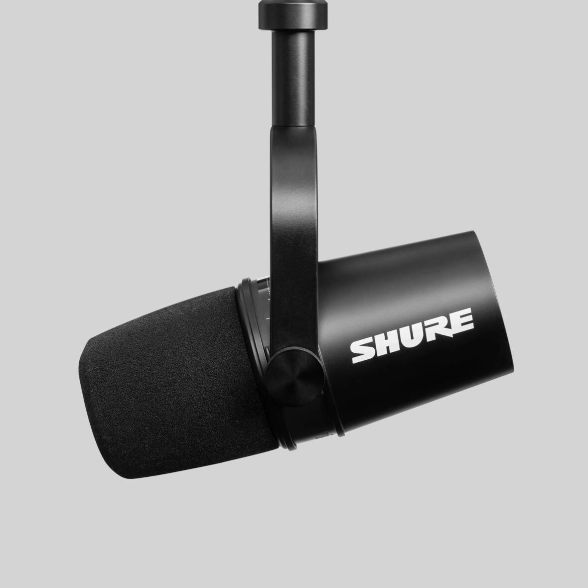 Shure MV7 Podcast USB/XLR Dynamic Microphone - Black; Podcasting,  Recording, Live Streaming & Gaming; Built-in Headphone - Micro Center