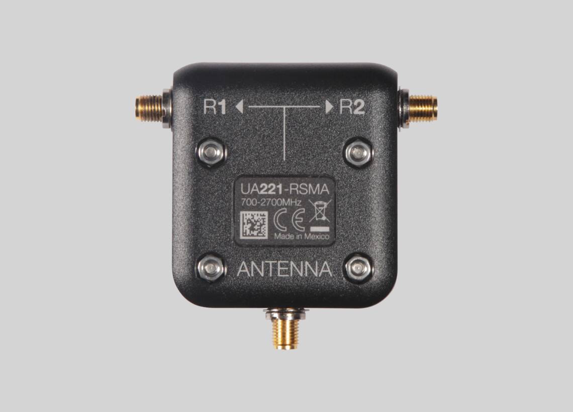 Amazon | SHURE UA221 パッシブ・アンテナ分配キット | Shure