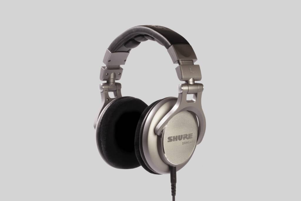 SRH940 - Professional Reference Headphones - Shure USA